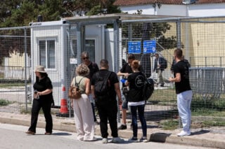 Ένταση στη δίκη για τα Τέμπη: «Η Hellenic Train θα πέσει στα μαλακά», προειδοποίησαν οι συγγενείς – Πότε θα συνεχιστεί η συνεδρίαση