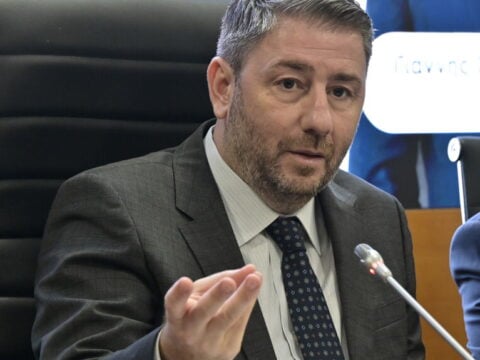 Το ΠΑΣΟΚ ανακοινώνει δεκαεπτά δεσμεύσεις για τους συνταξιούχους