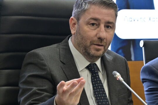 Το ΠΑΣΟΚ ανακοινώνει δεκαεπτά δεσμεύσεις για τους συνταξιούχους