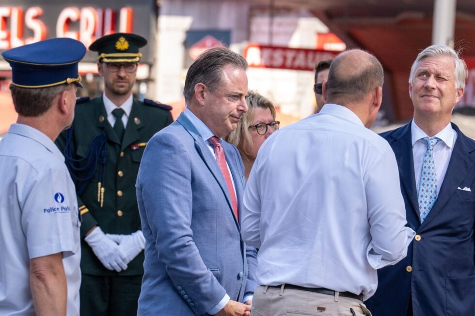 Εφιάλτης στις Βρυξέλλες: 6 εργάτες νεκροί στην πυρκαγιά σε εργοτάξιο – Το ασανσέρ που έγινε παγίδα θανάτου [εικόνες – βίντεο]