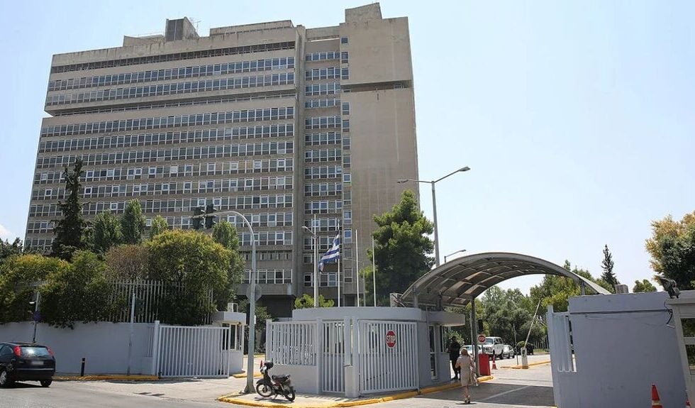 Αγωγή-μαμούθ για τις υποκλοπές: Ποιοι είναι οι 8 ενάγοντες και πώς βρέθηκαν να παρακολουθούνται