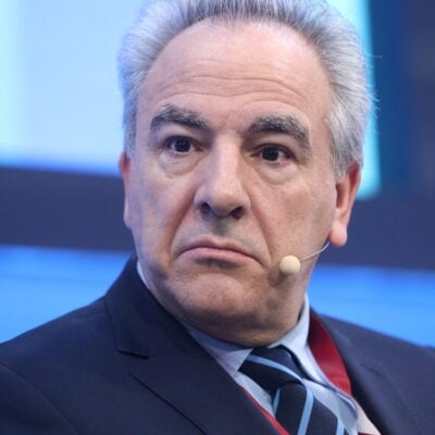 Η φάρσα του Μαξίμου