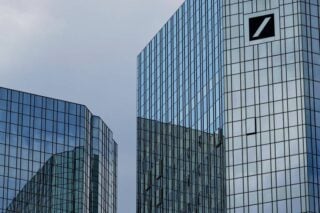 Γερμανία: Έφοδος στα γραφεία της Deutsche Bank στο πλαίσιο έρευνας για το σκάνδαλο cum-cum