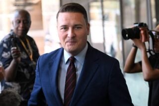 Γουες Στρίτινγκ: Ποιος είναι ο νέος υπουργός Άμυνας της Βρετανίας – Η ασυνήθιστη λεπτομέρεια για την οικογένειά του