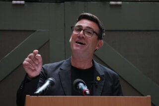 Βρετανία: Ο Άντι Μπέρναμ αναλαμβάνει τα ηνία των Εργατικών – Ποιος είναι ο «Βασιλιάς του Βορρά»