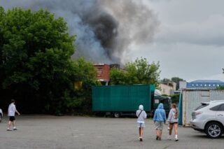 Ουκρανία: Ρωσικά πλήγματα σε Σούμι, Οδησσό και Ζαπορίζια – 13 νεκροί και 50 τραυματίες
