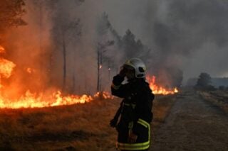«Σύννεφο φωτιάς»: Το σπάνιο φαινόμενο που κάνει πιο επικίνδυνες τις πυρκαγιές