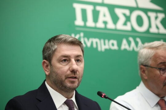Οργή Ανδρουλάκη για το σχόλιο Μητσοτάκη περί «τοξικού Κέντρου» – «Είναι τυχοδιωκτισμός και υποτίμηση της νοημοσύνης»