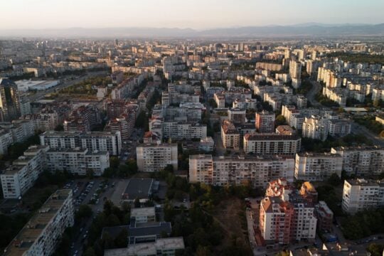 Πώς η Ευρωπαϊκή Ένωση χρηματοδότησε το… «Παράδοξο του Τζέβονς» στη Βουλγαρία