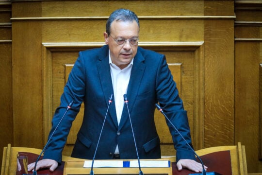 Προς ανεξαρτητοποίηση από τον ΣΥΡΙΖΑ και ο Σωκράτης Φάμελλος