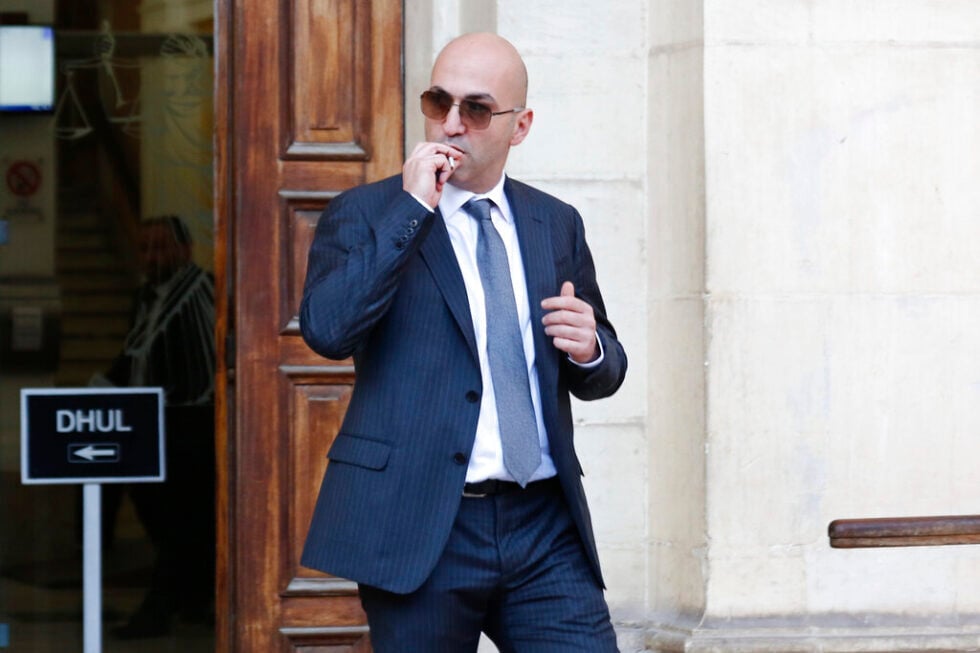 Δίκη για τη δολοφονία δημοσιογράφου στη Μάλτα: Συμβόλαιο θανάτου 150.000 ευρώ από τον κατηγορούμενο επιχειρηματία