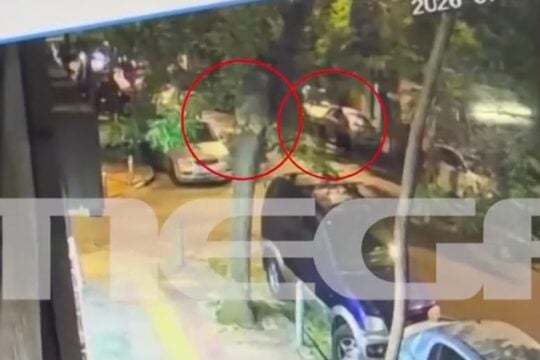 Βίντεο ντοκουμέντο: Ο Στ. Γεωργίου πηγαίνει στο γραφείο του λίγο πριν τη δολοφονία του – Κοντά του υπάρχει δεύτερο άτομο