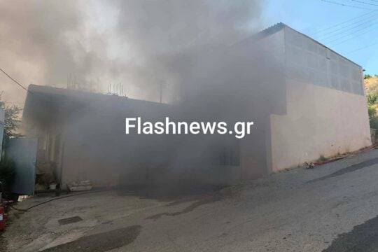 Χανιά: Πυρκαγιά μετά από έκρηξη σε εργαστήριο – Ένας εγκαυματίας 