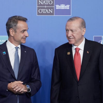 Και ξεχνώ και όλα πλέον τα συζητώ
