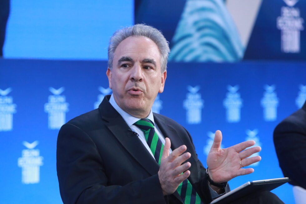 Ο Θάνος Ντόκος δίνει τη δική του εκδοχή για τους Ρώσους φαρσέρ: «Δεν μπορεί κανείς να εμπιστεύεται ούτε τα μάτια του»