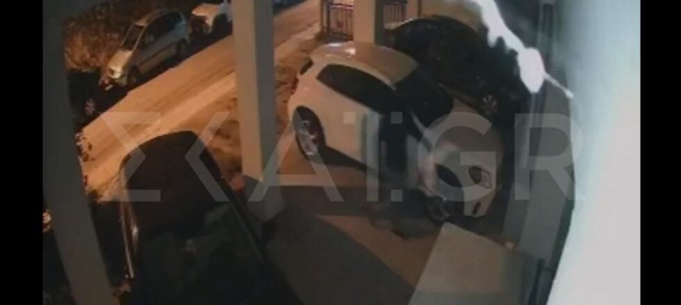 Θεσσαλονίκη: Βίντεο – ντοκουμέντο από την στιγμή της τοποθέτησης εκρηκτικού μηχανισμού στο σπίτι του Σάββα Αναστασιάδη