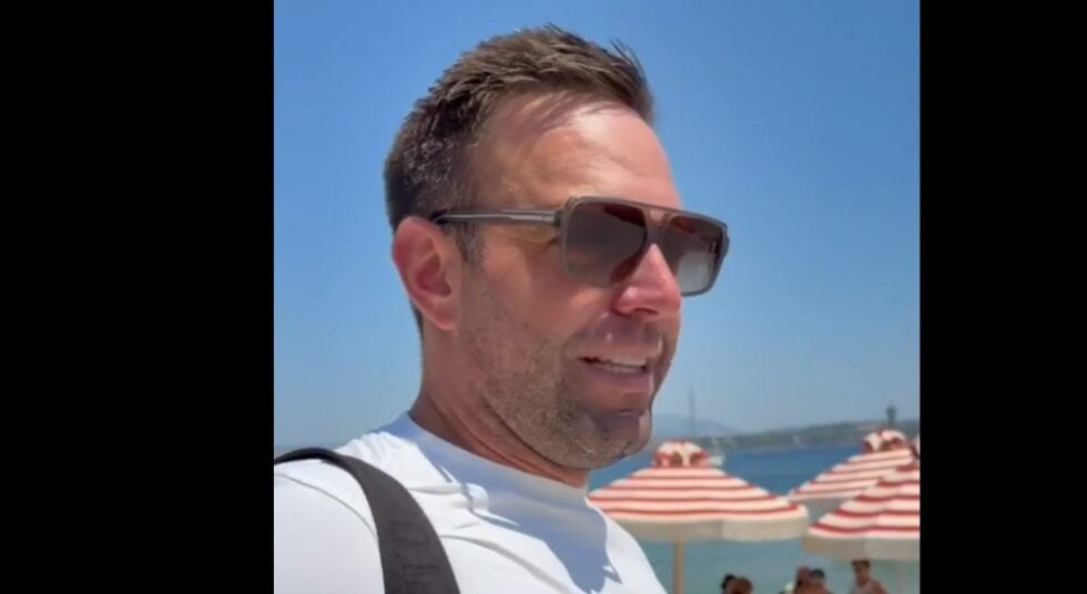 Κασσελάκης προς βουλευτές του ΣΥΡΙΖΑ: «Αν έχετε ανάγκη για συστατική επιστολή, με χαρά να σας γράψω μία»