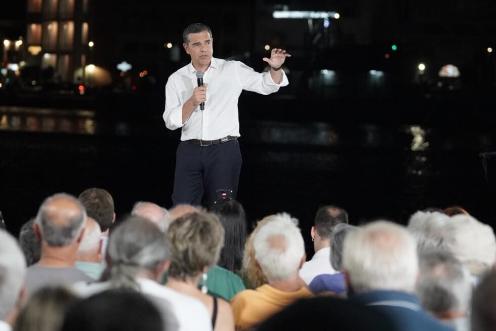 Τσίπρας από τη Λέσβο: «Ποτέ άλλοτε δεν ήταν τόσο εκτεταμένη η διαφθορά» – Τρία τα μεγάλα βάρη της χώρας