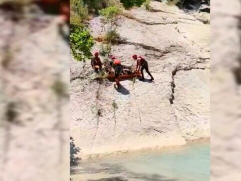 Τραγωδία στη Βόνιτσα: Νεκρός 40χρονος στο φαράγγι Τρύφου, πώς απεγκλωβίστηκε σώος ο 39χρονος φίλος του [βίντεο]