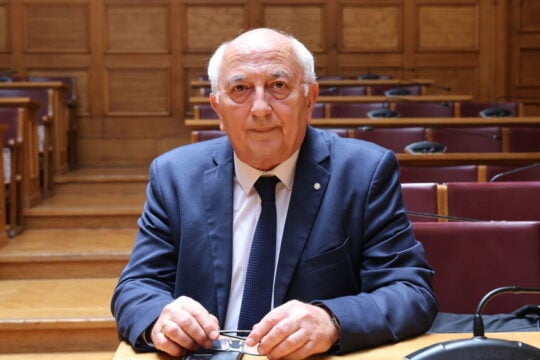 Ο Γιάννης Αμανατίδης στην «Εφ.Συν.»: «Επιστρέφουμε στην κοινωνία με θέσεις και λύσεις»