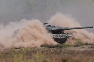 Γερμανία: Οι νέοι αρνούνται τη στρατιωτική θητεία, τη στιγμή που το Βερολίνο θέλει να φτιάξει ισχυρό στρατό