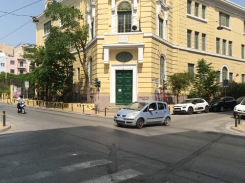 Μπλακ άουτ και προβλήματα σε Κυψέλη, Εξάρχεια, Κολωνάκι, Γκύζη – Εγκλωβισμοί σε ασανσέρ και σβηστά φανάρια [βίντεο]