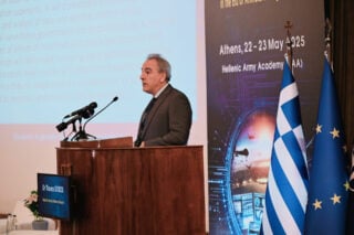 Βίντεο Ντόκου: Ο Ρώσος φαρσέρ απαντά στην κυβέρνηση – «Καμία υβριδική επίθεση, ένα email στείλαμε και μας απάντησαν»