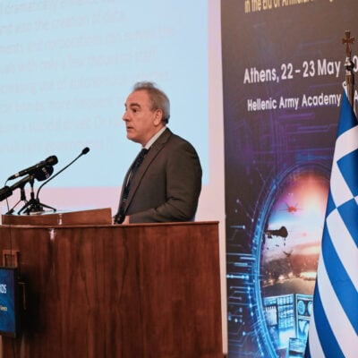 Υβριδική επίθεση στη νοημοσύνη μας