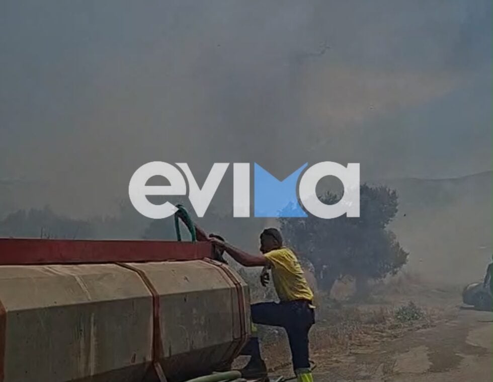 Φωτιά στο Αλιβέρι Ευβοίας: Μήνυμα 112 για εκκένωση του Προφήτη Ηλία – Επιχειρούν 9 εναέρια μέσα