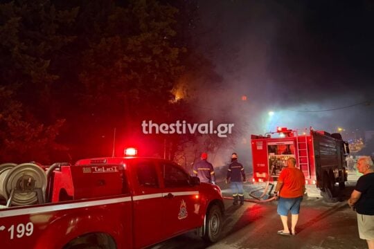 Φωτιά στο στρατόπεδο Καρατάσιου / thestival.gr