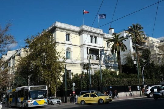 Τηλεφώνημα για βόμβα στην πρεσβεία της Γαλλίας – Δυνάμεις ΤΕΕΜ στο σημείο