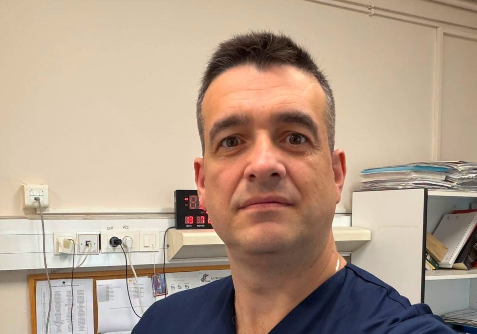 Συγκινεί ο γιατρός για τον 4χρονο στην Καστοριά: «Δώσαμε τη δυσκολότερη μάχη, αγωνιούμε και ελπίζουμε»