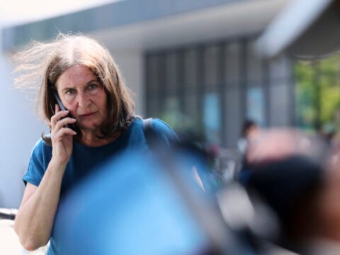 Αυστρία: Και γυναίκα και κομμουνίστρια – Η Έλκε Καρ επανεξελέγη δήμαρχος του Γκρατς
