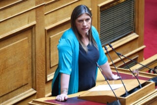 Η απάντηση Κωνσταντοπούλου σε Κυριαζίδη: «Επίθεση ακραία και κανιβαλική » – Το ευχαριστώ στη Μενδώνη [βίντεο]