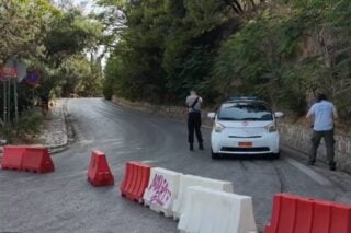 Ακραίος κίνδυνος πυρκαγιάς στην Αττική: Απαγόρευση εισόδου στον Λυκαβηττό – Σε επιφυλακή οι αρχές [βίντεο]