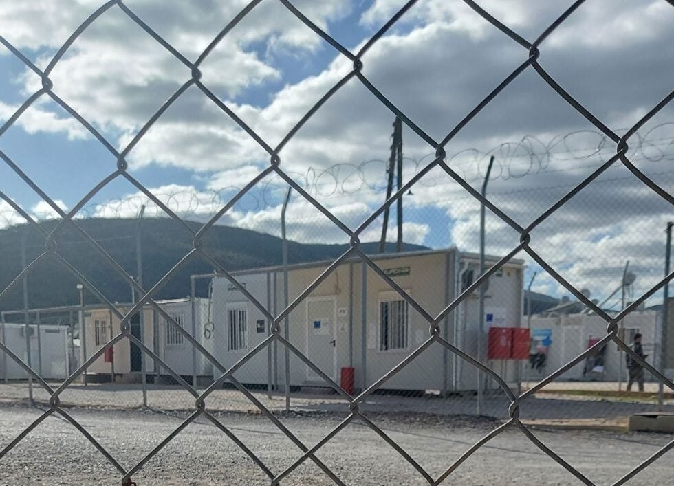 Μαλακάσα: Πήγε να κάνει αίτηση ασύλου με τα παιδιά της και κάλεσαν την αστυνομία για να τους συλλάβουν