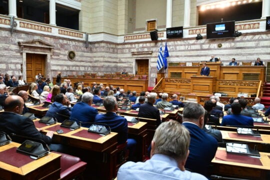 Ο Μητσοτάκης παρομοίασε τη ΝΔ με την Ισπανία στο Μουντιάλ: «Όποιος έχει την μπάλα βάζει γκολ»