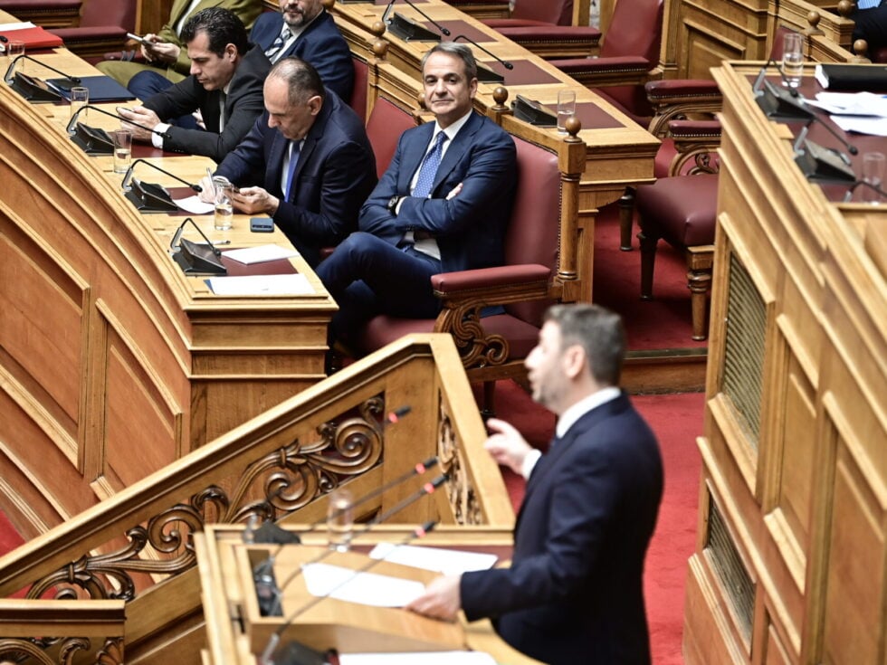 Βουλή: Προεκλογικό debate μεταξύ Μητσοτάκη και Ανδρουλάκη με φόντο τη Συνταγματική Αναθεώρηση