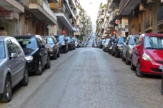 Δήμος Αθηναίων: Νέα εφαρμογή κατά της ταλαιπωρίας του πάρκινγκ – Πώς λειτουργεί το Parkout