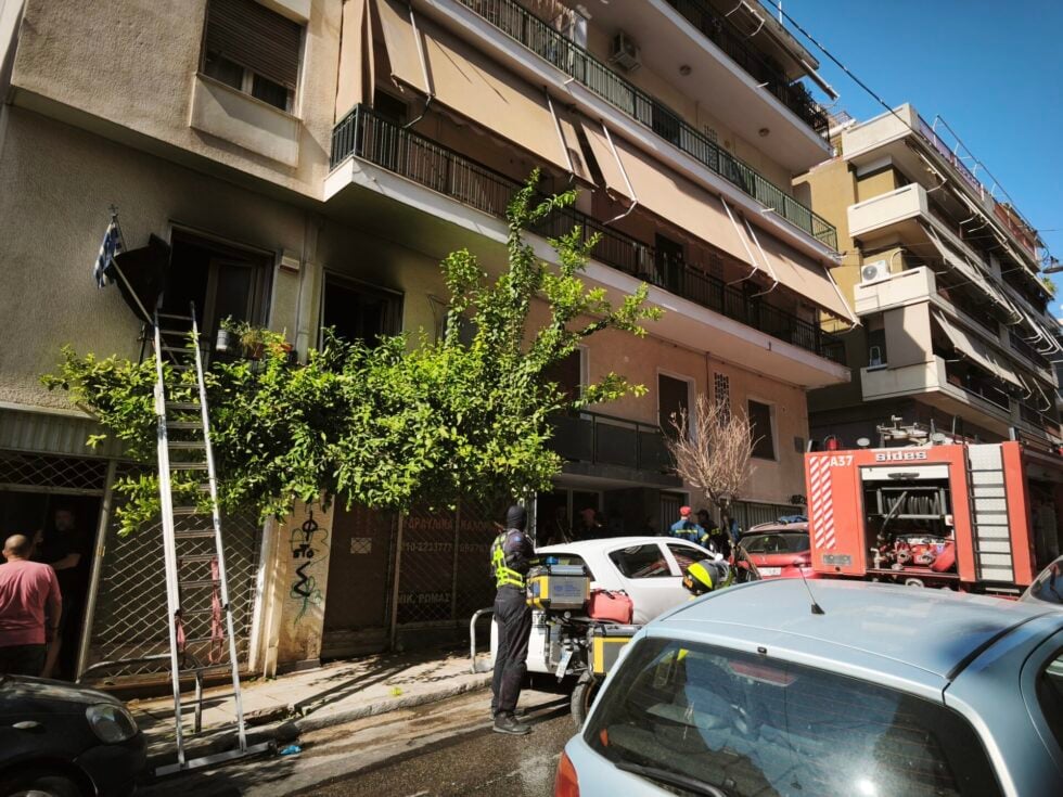 Τραγωδία στα Πατήσια: Πώς ξεκίνησε η φωτιά στο διαμέρισμα – Είχε ειδοποιηθεί η οικιακή βοηθός