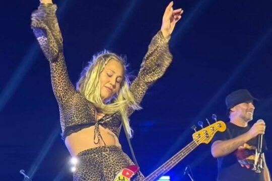 Metallica: Aποθέωσαν την Πηνελόπη Αναστασοπούλου για την ερμηνεία της στο «The Unforgiven II»