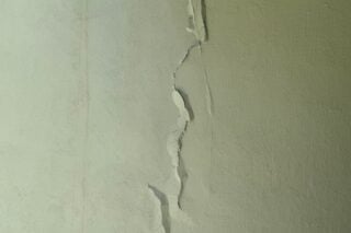 Ρωγμές σε σπίτια στην Κυψέλη από τον μετροπόντικα του μετρό