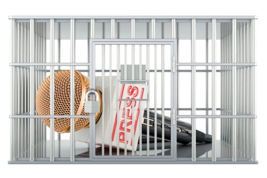 Προστασία από αγωγές slapp: «Παράθυρα» για παράκαμψη της ευρωπαϊκής Οδηγίας
