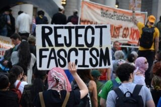 Η ασυδοσία του καπιταλισμού και το αυταρχικό κράτος