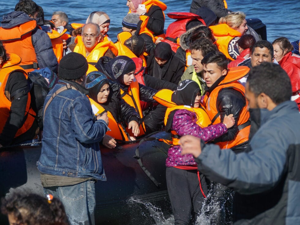 Μπόνους σε δικηγόρους για να προωθήσουν απελάσεις