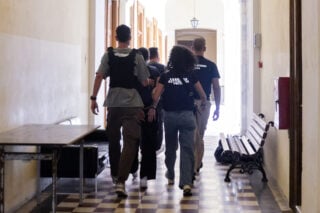 Δολοφονία διασώστριας στη Σύρο: Νέα αυτοψία ζήτησε η ανακρίτρια – Απολογείται το ζευγάρι