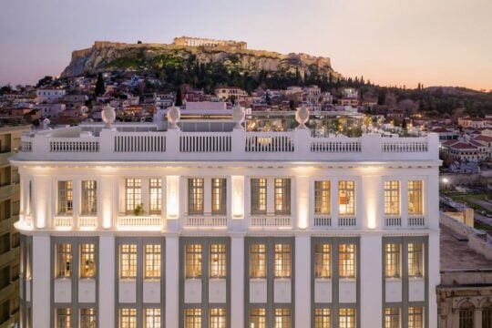 Διεθνής θρίαμβος για το THE DOLLI