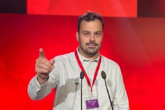 Παραιτήθηκε και ο αναπληρωτής εκπρόσωπος Τύπου του ΣΥΡΙΖΑ, Φοίβος Τσικλιάς: «Επιλέγουμε περιχαράκωση»
