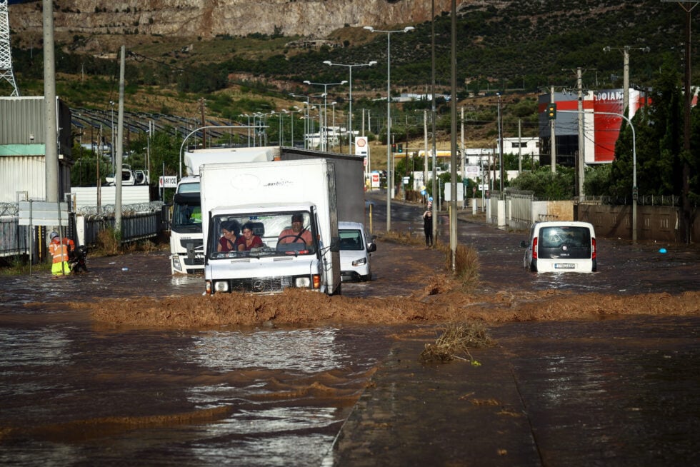 Κακοκαιρία: Έπεσε πολλή βροχή μέσα σε λίγες ώρες – Πού καταγράφηκαν τα μεγαλύτερα ύψη