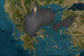 Ο τοξικός καπνός από τη φωτιά στο Ωραιόκαστρο θα φτάσει μέχρι τη Θεσσαλία και τη Βόρεια Εύβοια [χάρτης]